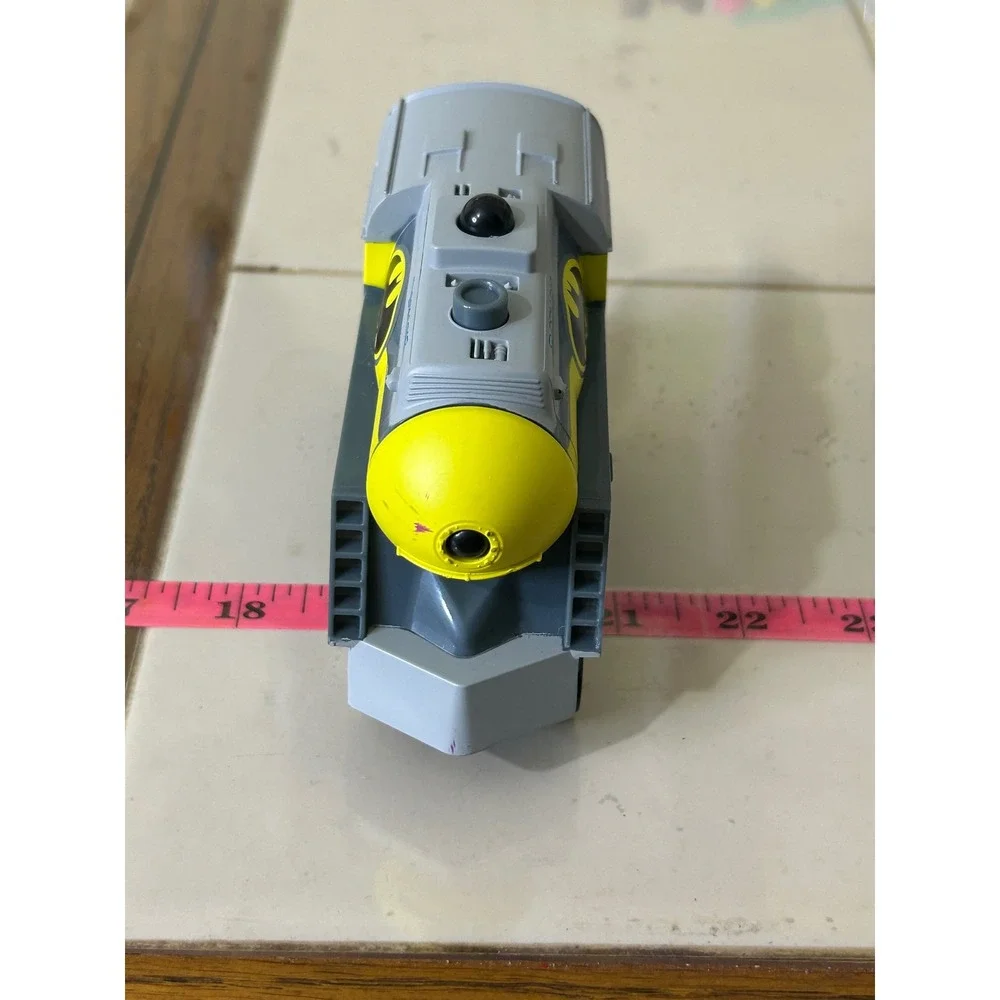 Fisher-Price Imaginext DC Super Friends Batman Toy Train Engine Gray Yellow 2015